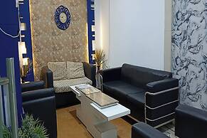 Zen Inn Luxury Hotel