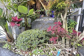 Garden Lounge Villa