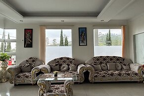 Green Hero Darajat Hotel