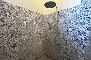 Niwa Canting By Zuzu