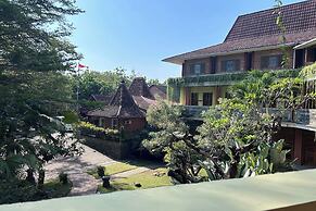 Niwa Canting By Zuzu