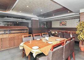 Sri Surabhi Luxurious Rooms