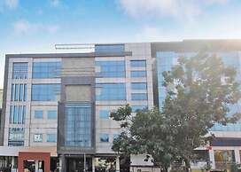 Sri Surabhi Luxurious Rooms