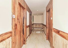 Sri Surabhi Luxurious Rooms