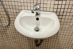 TOS Guest House By Zuzu