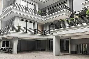 TOS Guest House By Zuzu