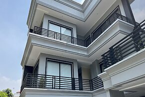 TOS Guest House By Zuzu