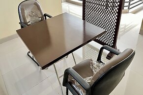 TOS Guest House By Zuzu