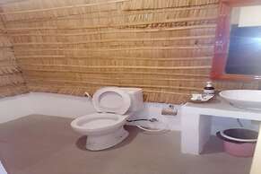 Avila's Hostel Moalboal near Beach