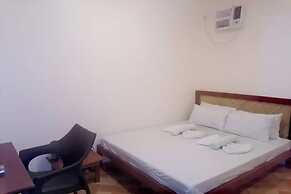 Avila's Hostel Moalboal near Beach