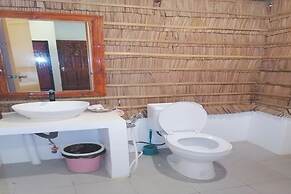 Avila's Hostel Moalboal near Beach