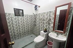 Avila's Hostel Moalboal near Beach