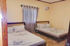 Avila's Hostel Moalboal near Beach