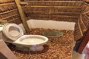 Avila's Hostel Moalboal near Beach