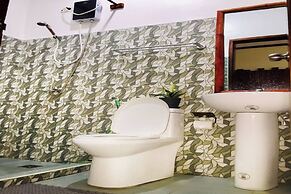 Avila's Hostel Moalboal near Beach