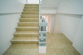 Spotlight Hotel near Hundred Islands wharf