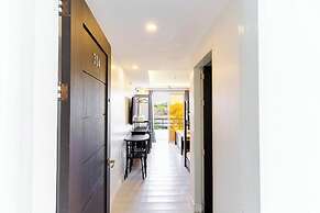 Spotlight Hotel near Hundred Islands wharf