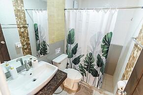 Spotlight Hotel near Hundred Islands wharf