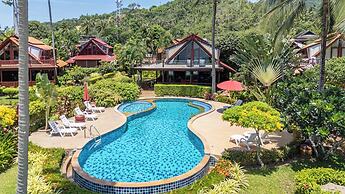 Tropical Beachside 4 bedroom Villa KBR23