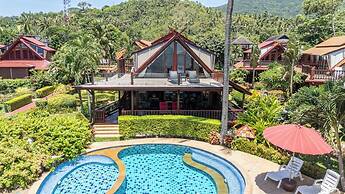 Tropical Beachside 4 bedroom Villa KBR23