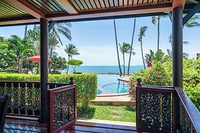 Tropical Beachside 4 bedroom Villa KBR23