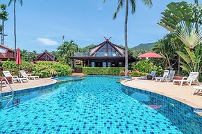 Tropical Beachside 4 bedroom Villa KBR23