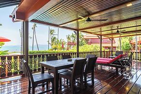 Tropical Beachside 4 bedroom Villa KBR23