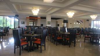 Queen Garden Hotel by Salak Hospitality