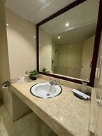 Queen Garden Hotel by Salak Hospitality