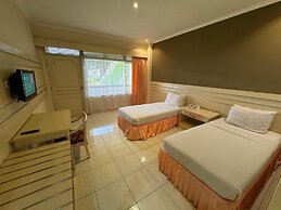 Queen Garden Hotel by Salak Hospitality