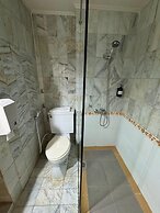 Queen Garden Hotel by Salak Hospitality