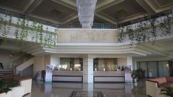 Queen Garden Hotel by Salak Hospitality