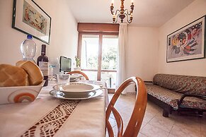 Seaside Happiness Flat and Shared Pool in Rosolina