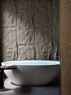 LA MAISON . View Resort