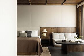 LA MAISON . View Resort