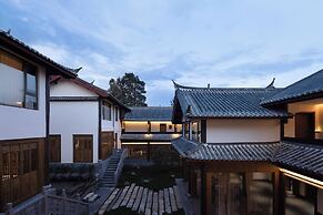 LA MAISON . View Resort