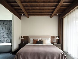 LA MAISON . View Resort