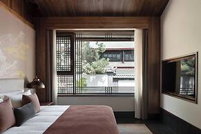 LA MAISON . View Resort