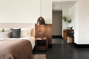 LA MAISON . View Resort