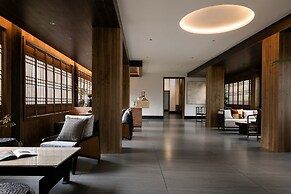 LA MAISON . View Resort