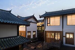 LA MAISON . View Resort