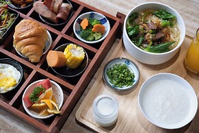 LA MAISON . View Resort