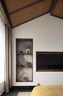 LA MAISON . View Resort