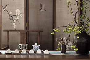 LA MAISON . View Resort