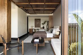 LA MAISON . View Resort