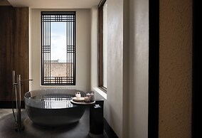 LA MAISON . View Resort