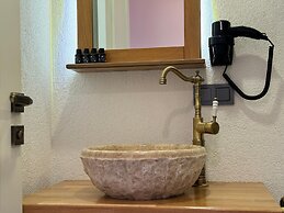 Abelia Mansion Hotel