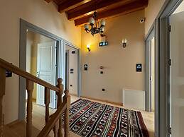 Abelia Mansion Hotel