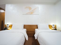Avant Hotel Tashkent Pool&Spa