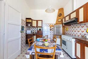 4086 Maison Malù by Barbarhouse